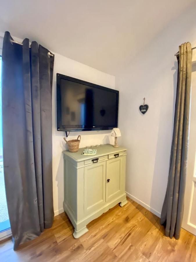 Le Petit Beauregard Apartment Le Fenouiller Exterior photo